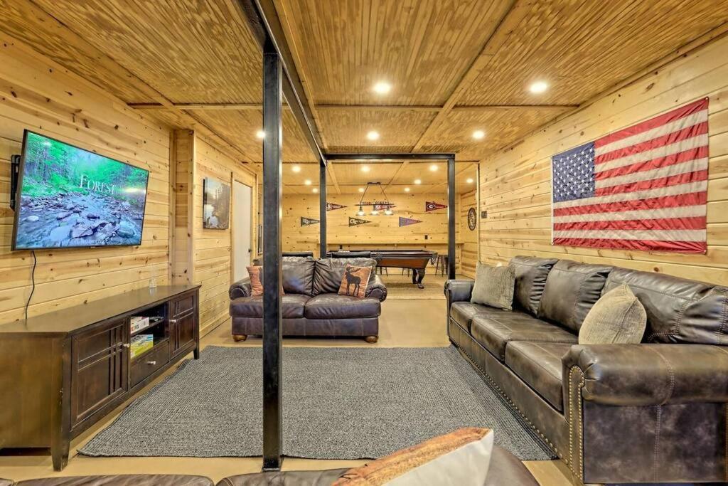 Near Downtown Helen - Hottub, Sauna, Game Room, Fire Pit Экстерьер фото